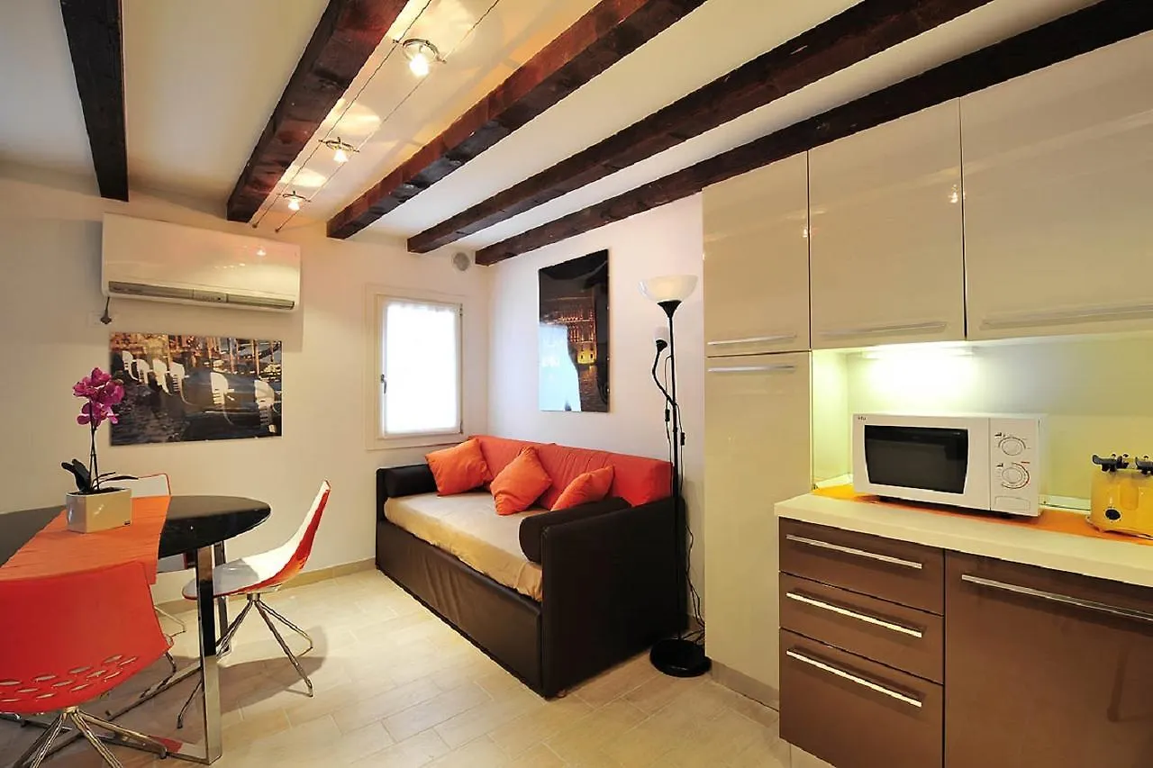 Palace La Vida Apartments - Faville Venice 0*,  Italy